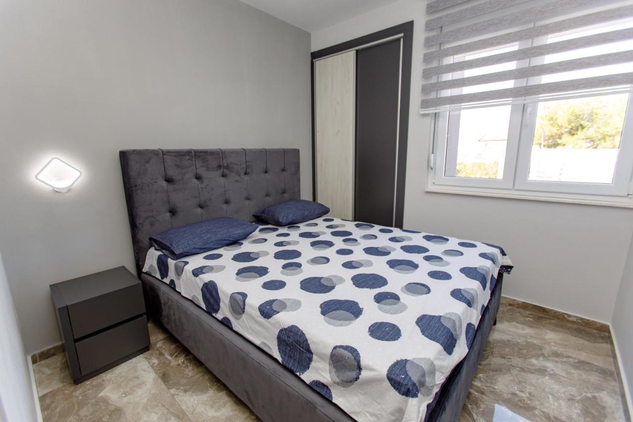 Apartamento Posejdon Lux Utjeha Exterior foto