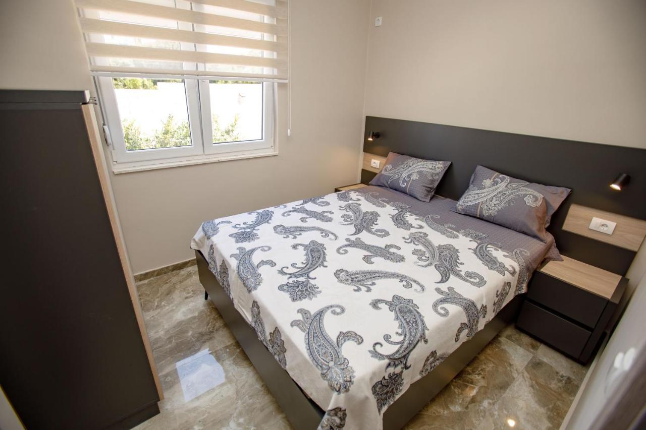 Apartamento Posejdon Lux Utjeha Exterior foto