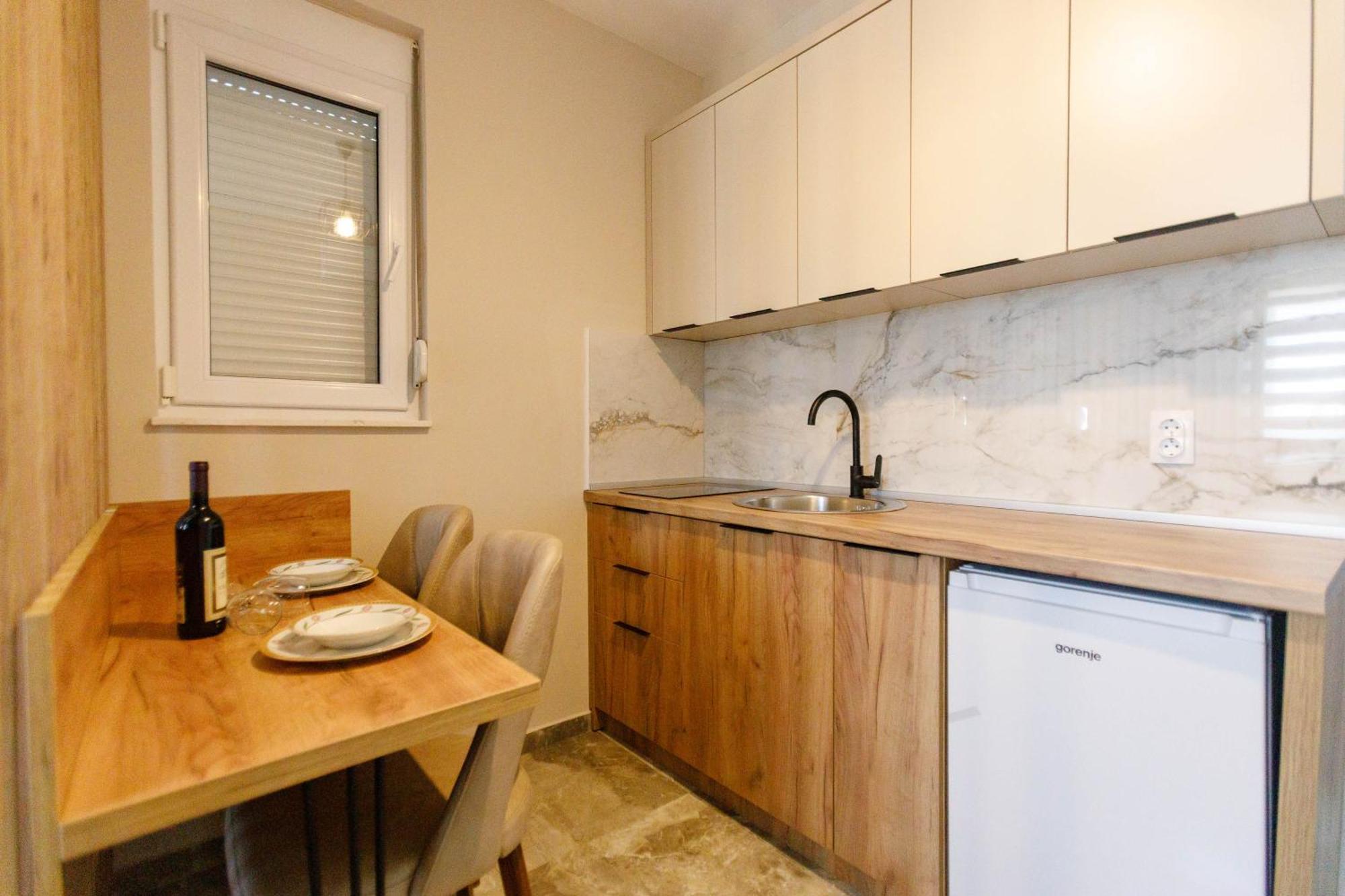 Apartamento Posejdon Lux Utjeha Exterior foto